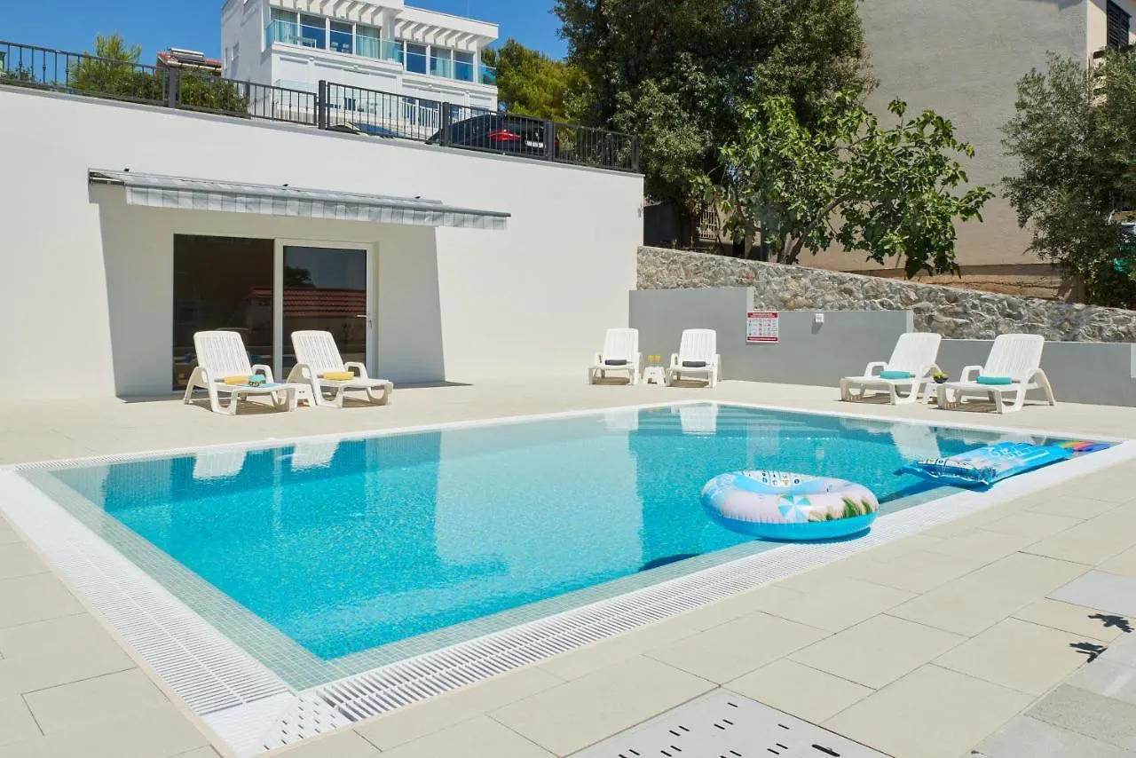 Villa Zen Trogir - Apartment Okrug, Heated Pool, Ev Type 2 0*,
