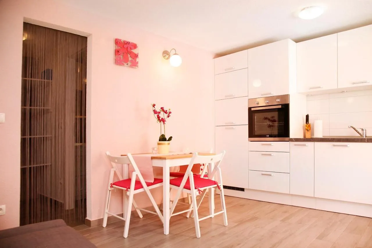 Villa Zen Trogir - Apartment Okrug, Heated Pool, Ev Type 2